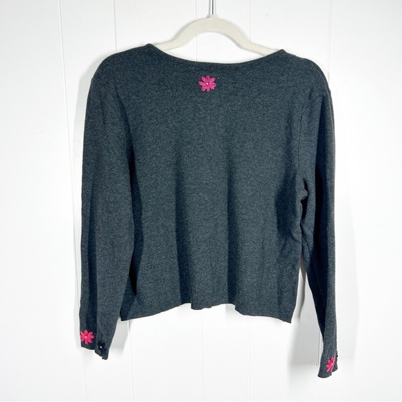 Cambridge Dry Goods Gray Floral Embroidered Zip Front Sweater Large - Picture 2 of 6